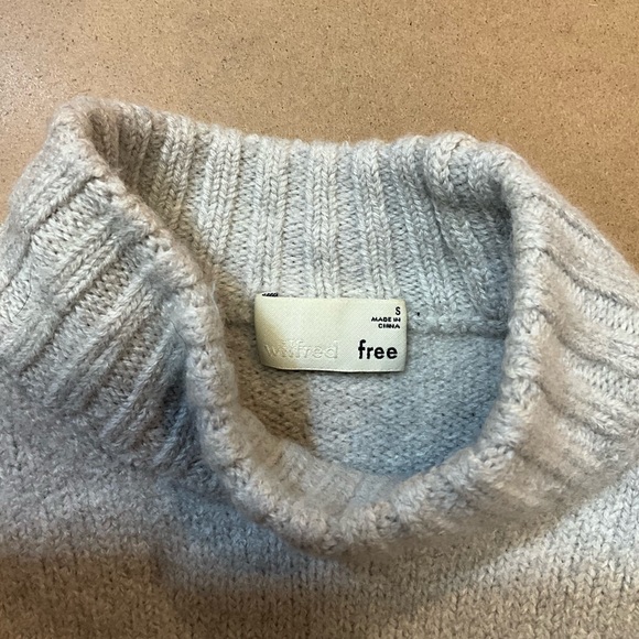 Aritzia Wilfred‎ Free Harper Sweater 100% Merino Wool - Picture 3 of 7